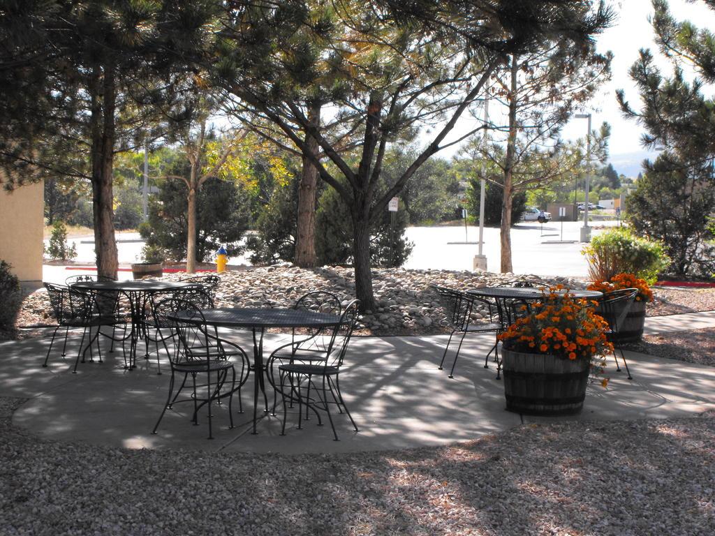 Hotel Quality & Garden Of The Gods Colorado Springs