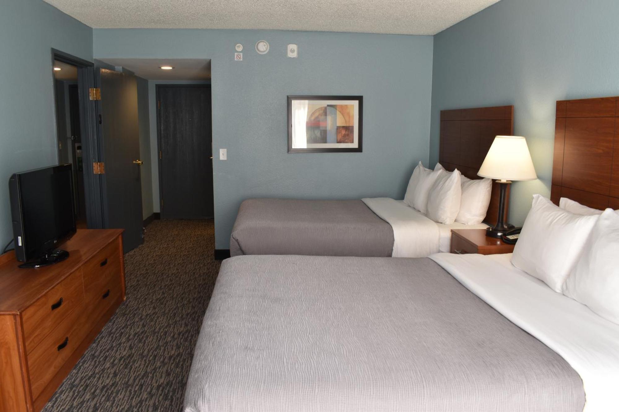 Quality & Garden Of The Gods Hotel