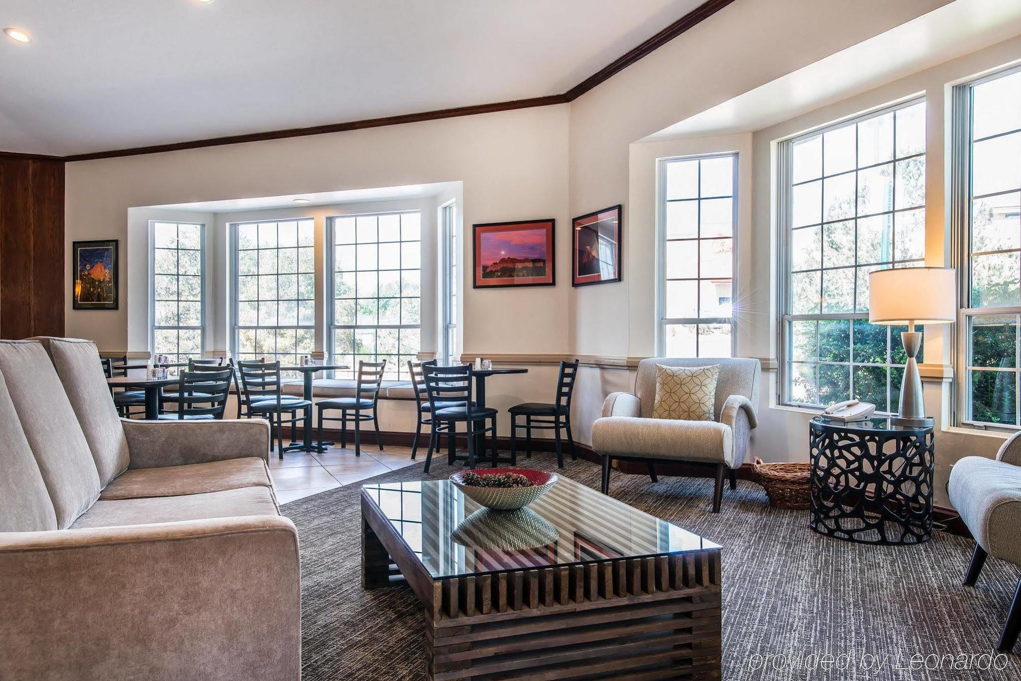 Quality & Garden Of The Gods Hotel 3*